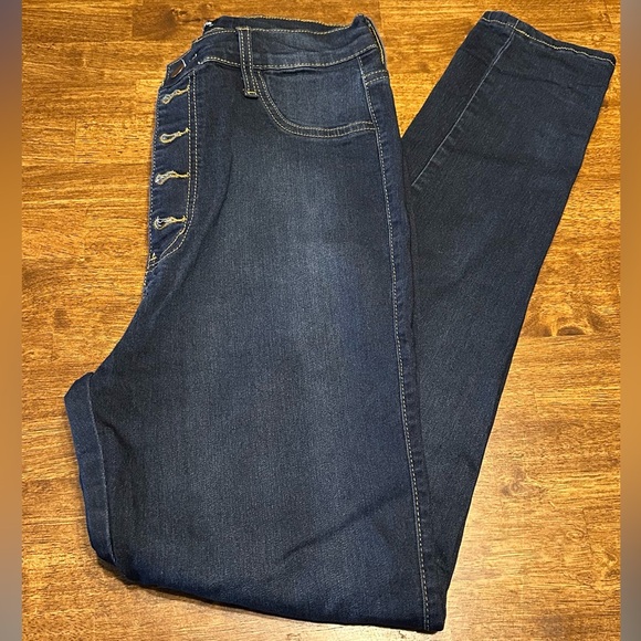 Fashion Nova Skinny Jeans - Picture 1 of 2
